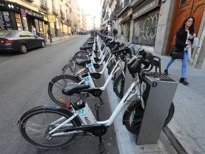 Estación de Bicimad en la calle de Augusto Figueroa, en Chueca.