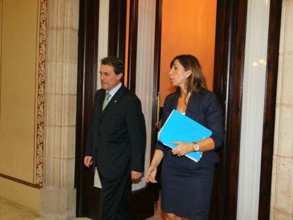 Artur Mas (CiU) y Alicia Sánchez Camacho (PP) a su llegada a la sesión matinal de control en el Parlament.