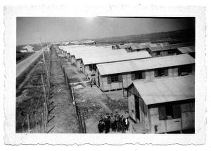 Campo de Montreuil-Bellay, en 1944.