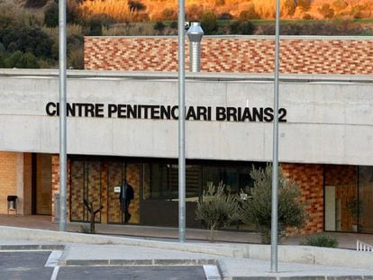 Entrada al centro penitenciario Brians 2, en Barcelona.