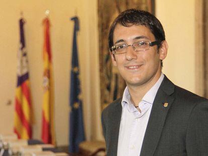 Iago Negueruela, Consejero de Trabajo, Comercio e Industria de las Islas Baleares.