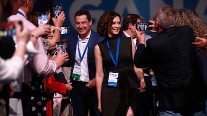 Isabel Díaz Ayuso, presidenta de la Comunidad de Madrid, y Juan Manuel Moreno Bonilla, su homólogo de Andalucía.