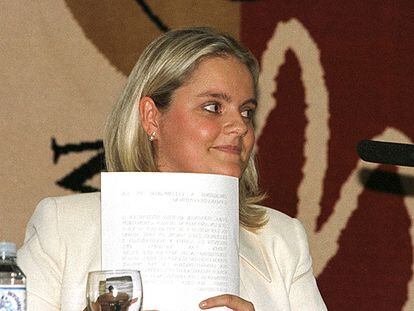María del Mar Blanco, hermana del edil del PP asesinado en 1997, durante un acto en la Universidad de Elche.