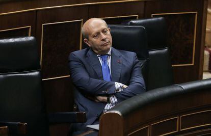 El ministro de Educación, José Ignacio Wert, en la sesión al control del Gobierno del 29 de abril.