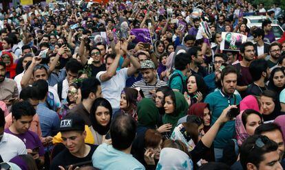 Seguidores del presidente Rouhani en Teheran, este s&aacute;bado