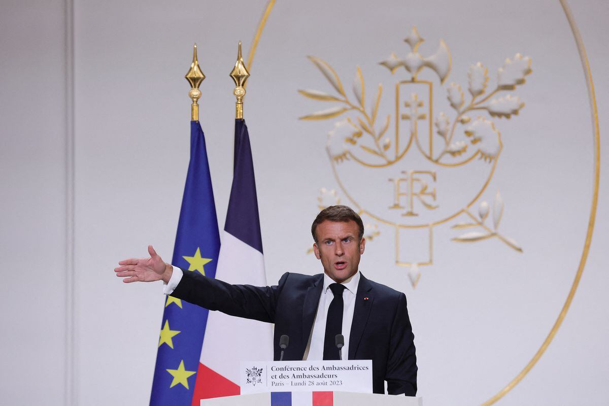 Emmanuel Macron ignore les menaces des putschistes d’expulser la France du Niger : « Nous ne les reconnaissons pas » |  International