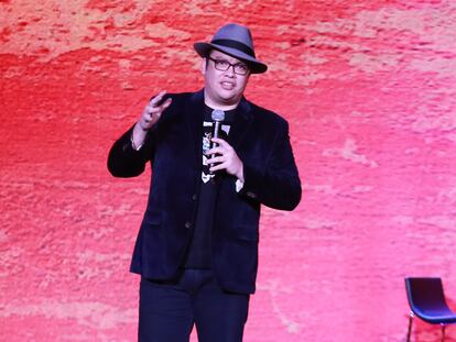 El humorista mexicano Franco Escamilla, durante una presentación en Los Ángeles, en enero de 2018.