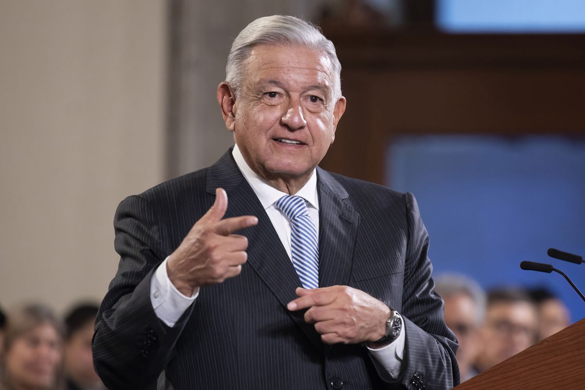 López Obrador redobla sus críticas al Poder Judicial: del presidente de la Corte a los desafíos del “plan b” electoral