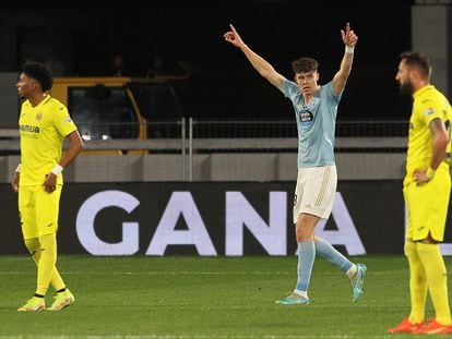 Larsen celebra su gol ante el Villarreal este viernes.