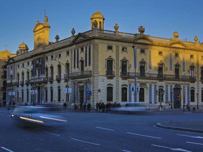 El Palau de la Aduana de Barcelona, en la Avenida Marqu&eacute;s de Argentera (junto a la plaza Palau).