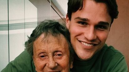Joe Freihofer y Beni, la abuela del exfutbolista Iván Bolado.