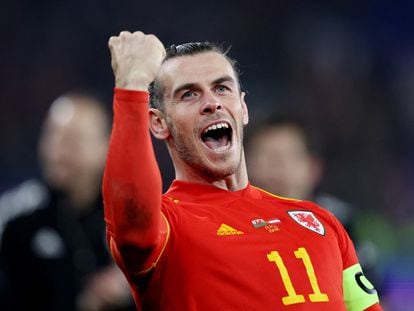 Gareth Bale celebra la victoria de su selección frente a Austria (2-1), este jueves en Cardiff.