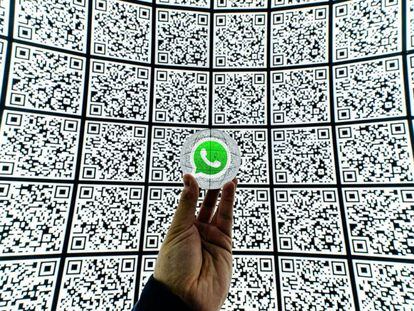 Nuevos detalles sobre los QR y los backups con password de WhatsApp