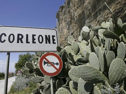 La entrada a Corleone, en Italia