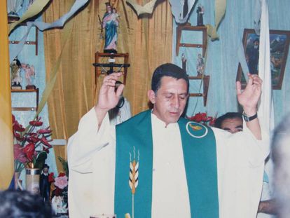 El sacerdote Luis Enrique Duque, condenado por abusos.