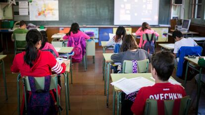 Una escuela de Barcelona durante las pruebas de competencias básicas, en una imagen de archivo.