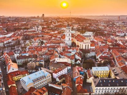 Vista aérea del casco histórico de la ciudad de Vilnius (Lituania), patrimonio mundial de la Unesco desde el año 1994.