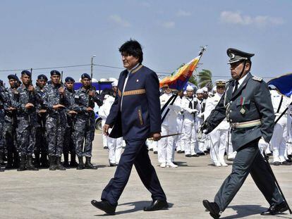 Evo Morales durante la inauguraci&oacute;n de la escuela Juan Jos&eacute; Torres.