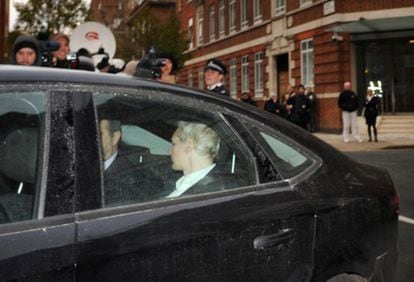 El fundador de Wikileaks, Julian Assange, al llegar al Tribunal de Westminster.