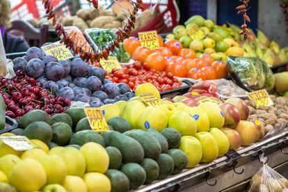 Frutas y verduras exóticas en el Mercado Central de Las Palmas de Gran Canaria.