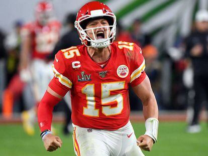 Patrick Mahomes festeja en la Super Bowl.