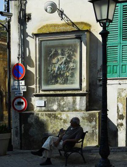 Hornacina barroca en la ciudad siciliana de Ragusa Ibla.