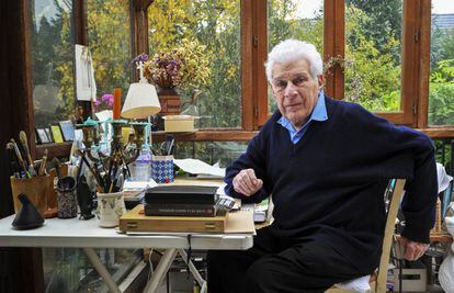 John Berger, fotografiado en octubre en su casa, cerca de París.