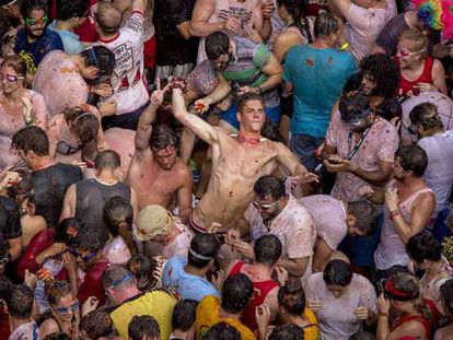 Una tomatina en 4 minutos