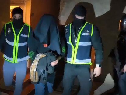 Detención, en la madrugada del pasado miércoles, de un varón radicalizado en Melilla.