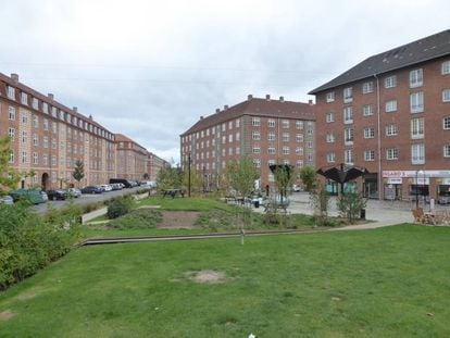 Tåsinge Plads en el barrio de Østerbro, Copenhagen.