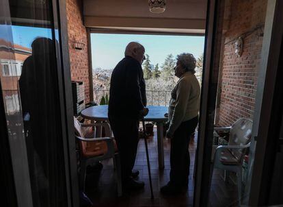 Antonio y Josefina, dos afectados por las presiones para dejar sus viviendas en la colonia Banesto.