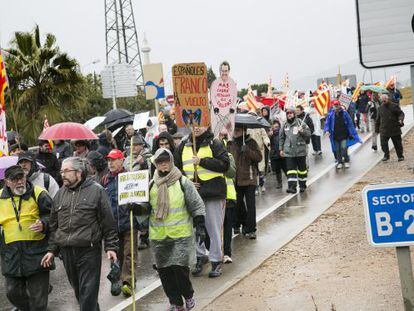 Marcha organizada por la Plataforma de Parados de St. Vicen&ccedil; dels Horts.