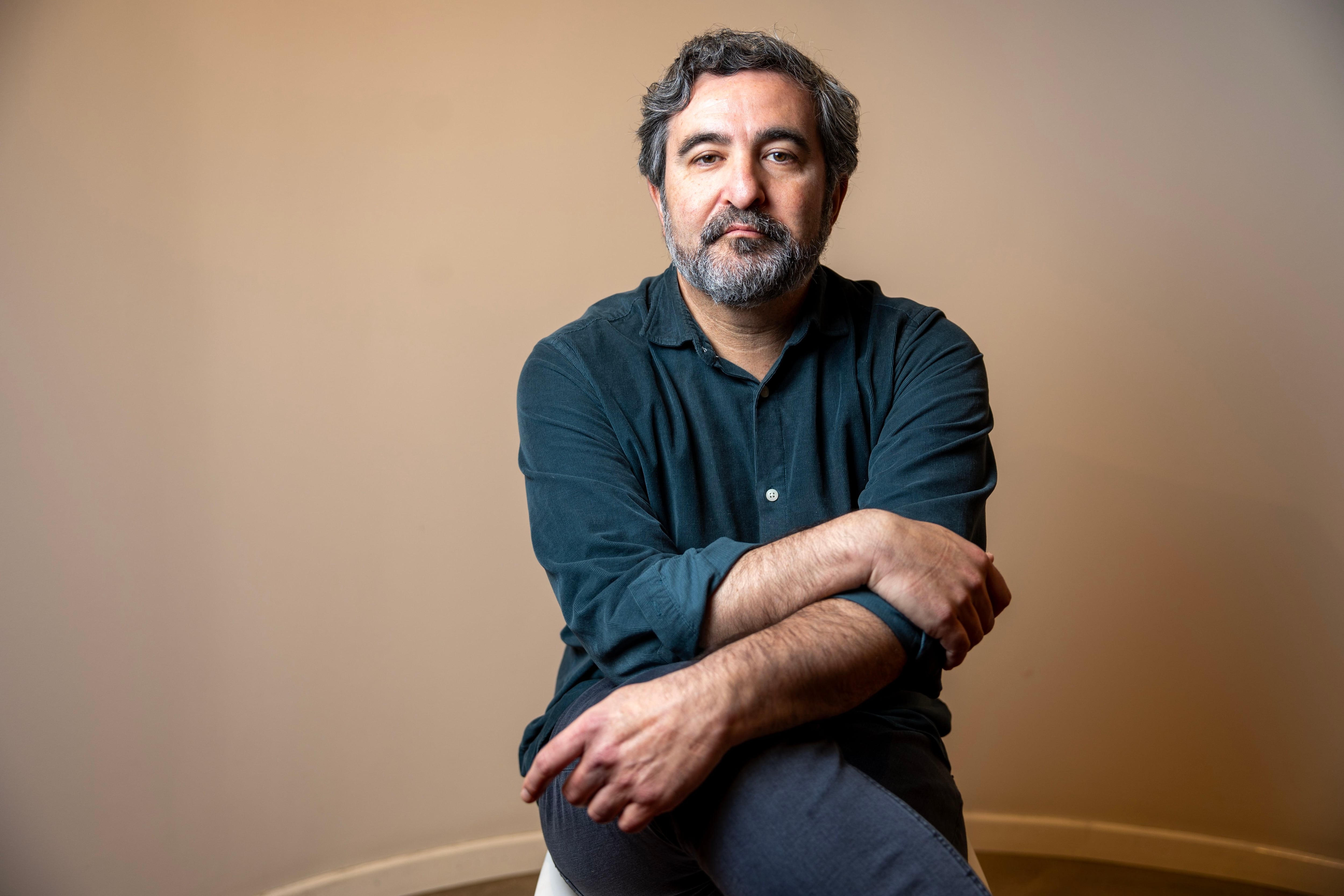 La novela mal escrita de Daniel Ruiz: “Hay gente que se ríe con el libro y luego se pregunta: ‘¿Por qué me estoy riendo?”