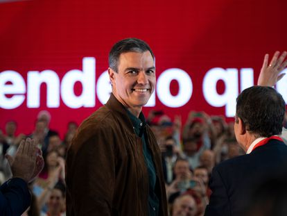 El secretario general del PSOE y presidente del Gobierno, Pedro Sánchez, este domingo, en la clausura de la conferencia municipal del PSOE, en Valencia.