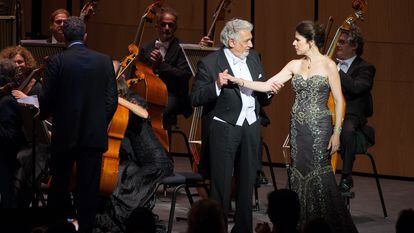 Plácido Domingo and Ana Maria Martínez en la Ópera de Dubai el 31 de agosto de 2016.