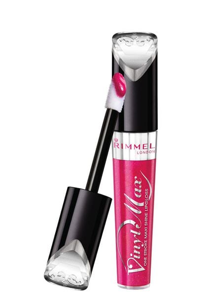 Gloss de labios de efecto ultrabrillante Vinyl Max de Rimmel London.Tiene un pincel de mayor tamaño que facilita la aplicación. Su precio es de 7 euros.