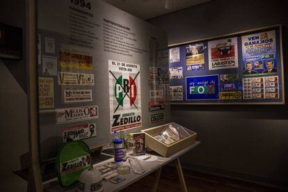Artículos de propaganda desde la elección de 1910 hasta 2012 son expuestos por el Museo del Objeto del Objeto