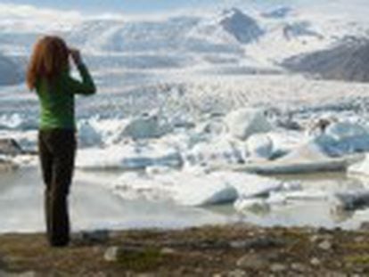 Un géiser increíble, cataratas asombrosas, glaciares sobre los que pasear, playas negras... así es la apabullante naturaleza islandesa