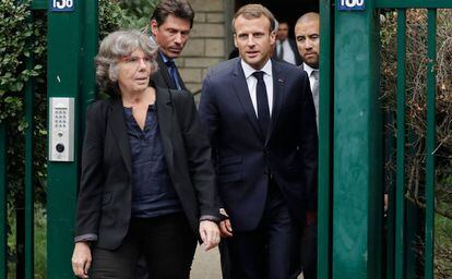 Emmanuel Macron junto a Michele Audin, hija del asesinado Maurice Audin.