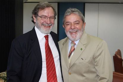 Luiz Inácio Lula da Silva y Juan Luis Cebrián, en Brasilia.