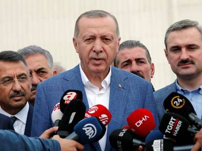 El presidente turco Erdogan se dirige a los periodistas el pasado día 4 de junio.