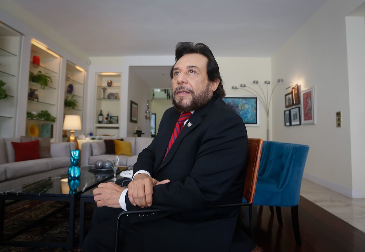 “La gente mandó al carajo todo y le dio a Bukele el poder”