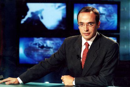 Alfredo Urdaci, presentador del <i>TD-2,</i> en 2001.
