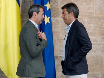 El president de la Generalitat, Carlos Mazón (PP), y el vicepresidente y consejero de Cultura y Deportes, Vicente Barrera (Vox).
