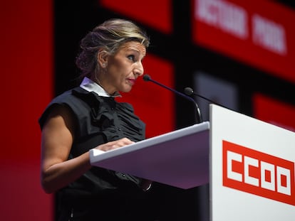 La vicepresidenta segunda y ministra de Trabajo y Economía Social, Yolanda Díaz, durante la clausura del 12º Congreso Confederal de CCOO,  en Maadrid el 23 de octubre de 2021.