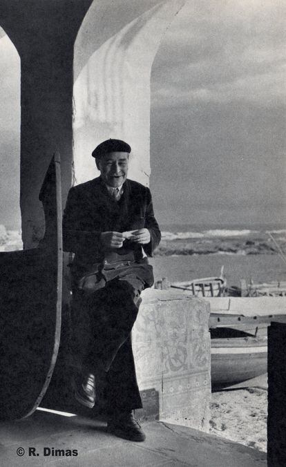 Josep Pla, en 1955, en Calella de Palafrugell, en una imagen de Ramon Dimas.