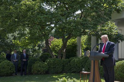 Trump, este jueves, en su discurso en los jardínes de la Casa Blanca