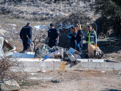 Agentes de la Policía Nacional en la escombrera de la localidad toledana de Ventas con Peña Aguilera, donde fue hallado el cuerpo sin vida de Pilar, la víctima.