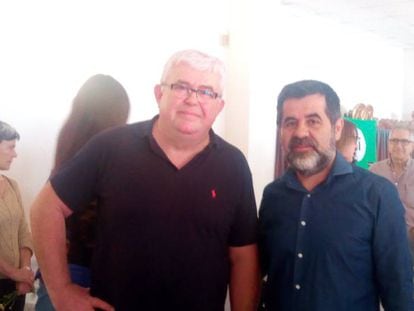 Agustí Alcoberro junto con Jordi Sànchez