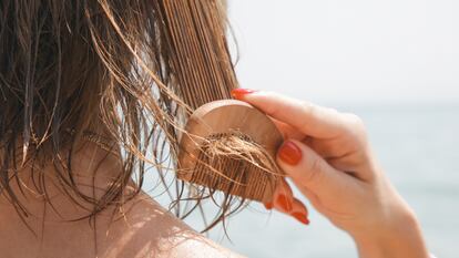 In summer the hair suffers more and we usually resort to detangling products.  GETTY IMAGES.